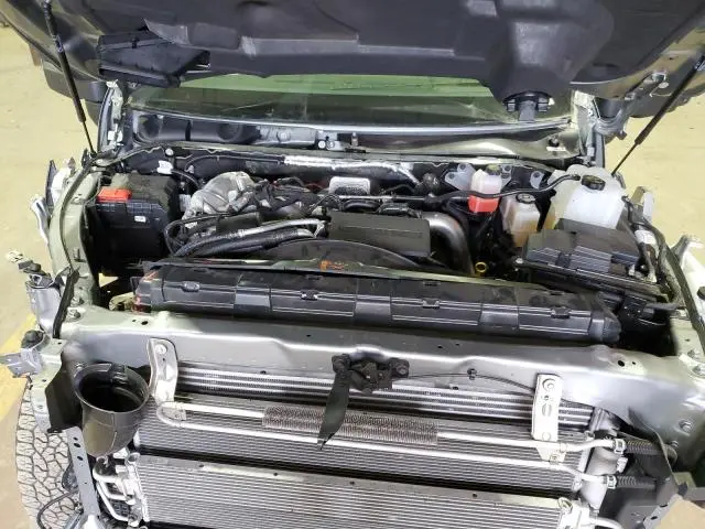 2025 GMC SIERRA K2500 SLT  