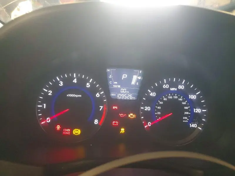 2013 HYUNDAI ACCENT GS  