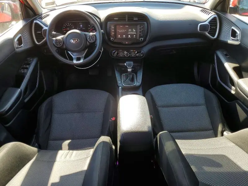 2021 KIA SOUL LX  