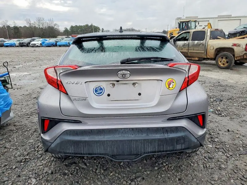 2019 TOYOTA C-HR XLE  