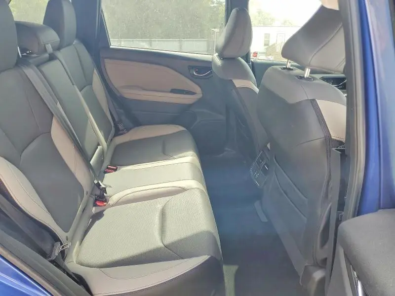 2025 SUBARU FORESTER LIMITED  