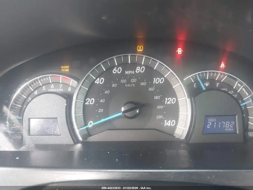 2013 TOYOTA CAMRY SE