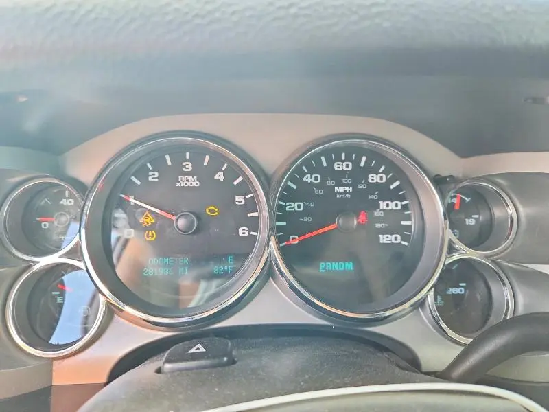 2011 CHEVROLET SILVERADO K1500 LT  