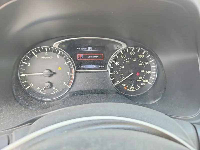 2016 NISSAN PATHFINDER SL  