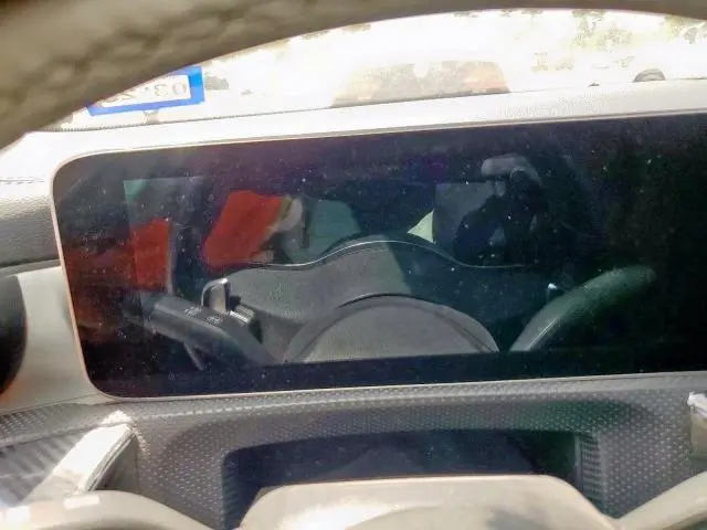 2019 MERCEDES-BENZ A 220  