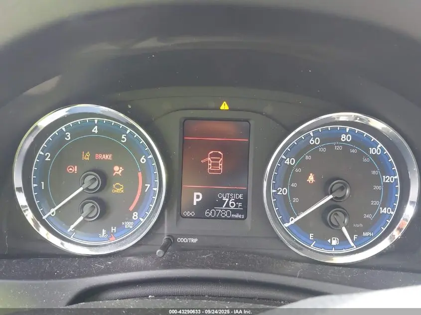 2017 TOYOTA COROLLA LE