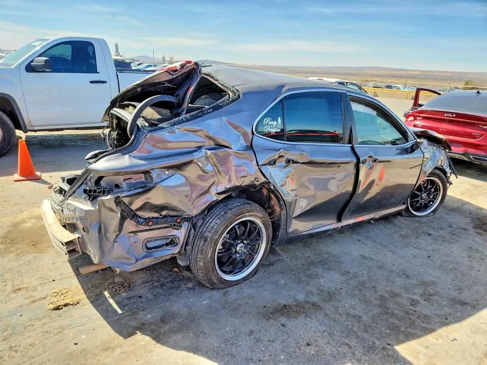 2019 TOYOTA CAMRY LE  
