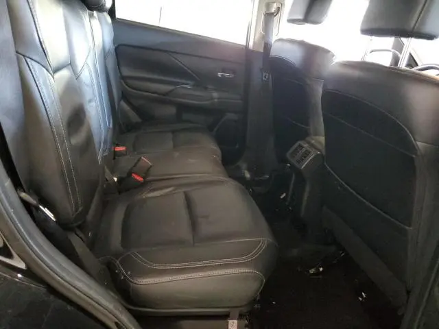 2020 MITSUBISHI OUTLANDER SE  