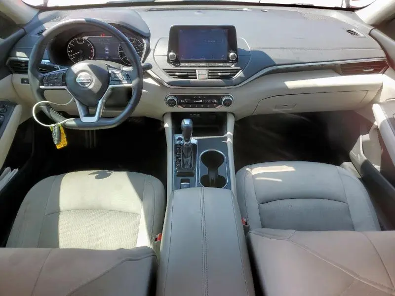 2019 NISSAN ALTIMA SV  