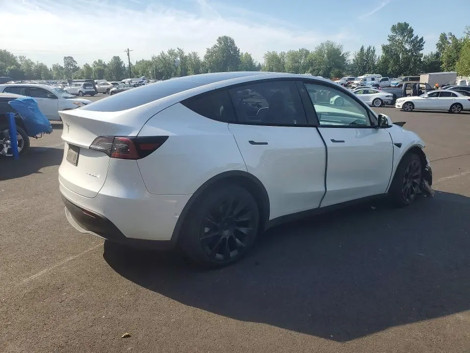 2022 TESLA MODEL Y   