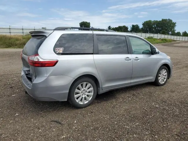 2017 TOYOTA SIENNA LE  
