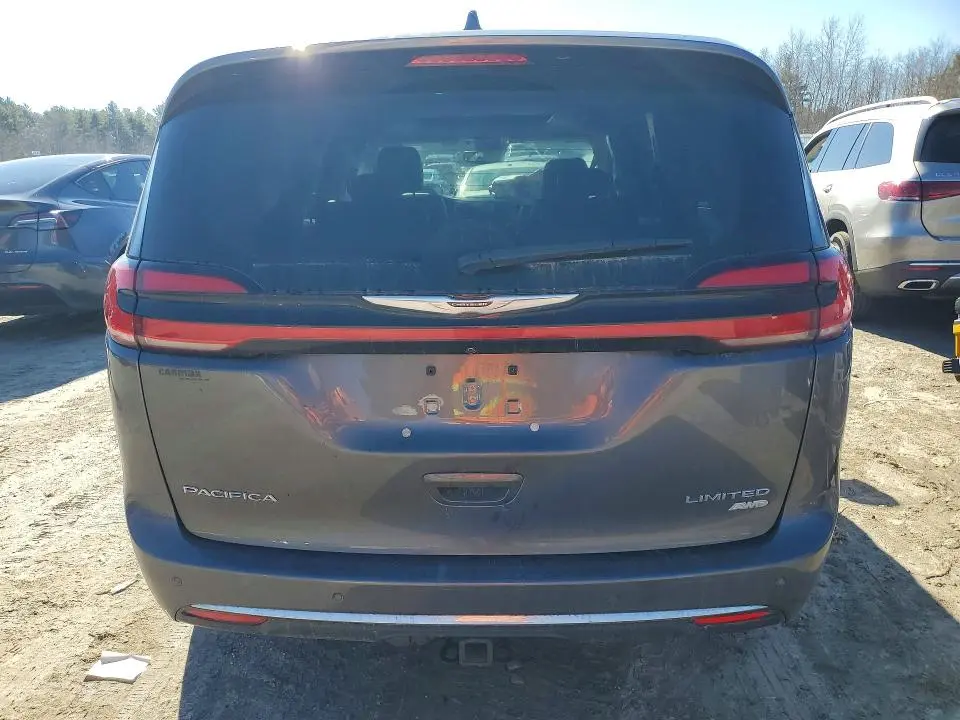2021 CHRYSLER PACIFICA LIMITED  