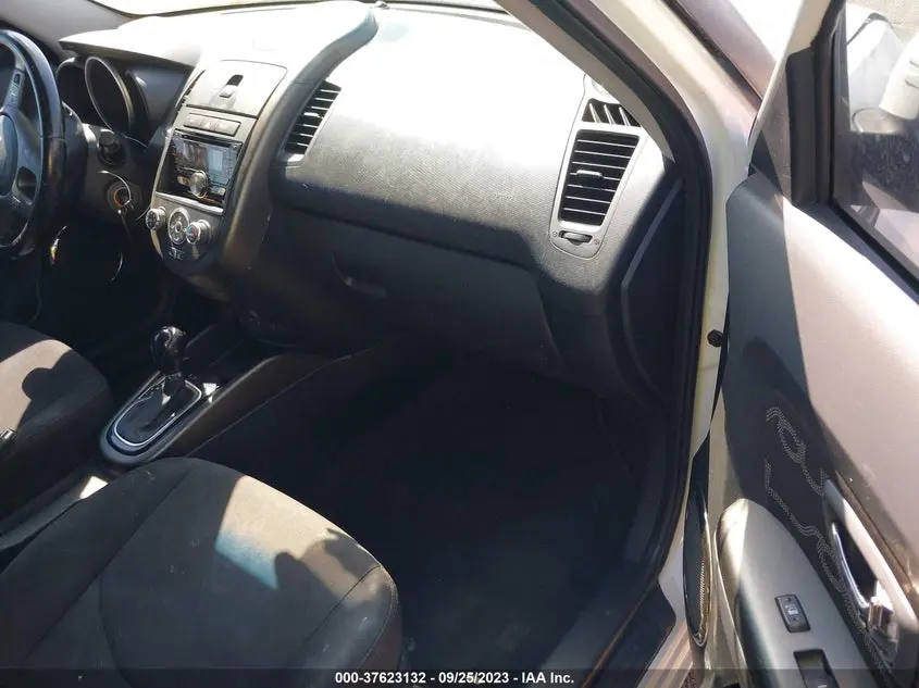2013 KIA SOUL +