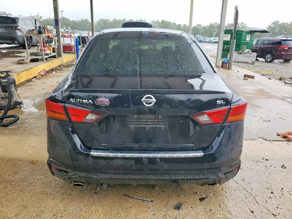 2021 NISSAN ALTIMA SL  