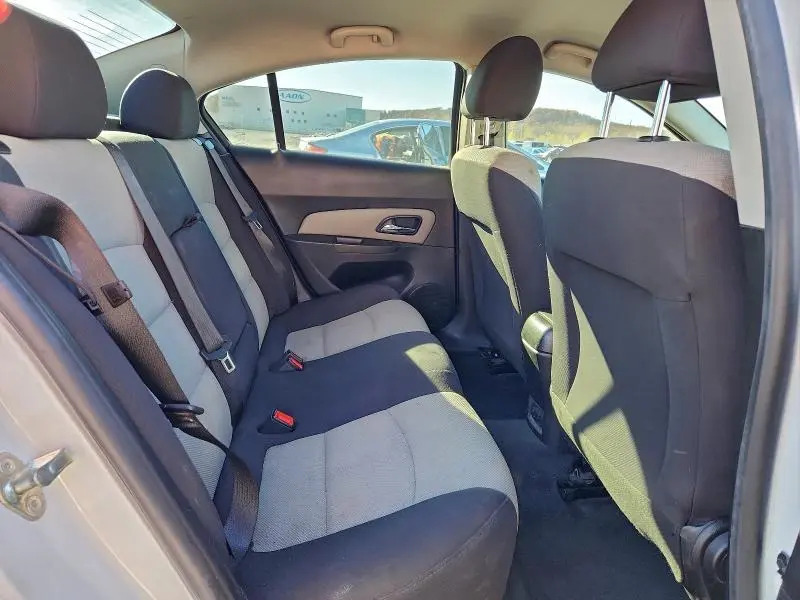 2014 CHEVROLET CRUZE LS  