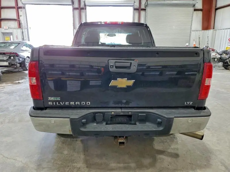 2011 CHEVROLET SILVERADO K1500 LTZ  