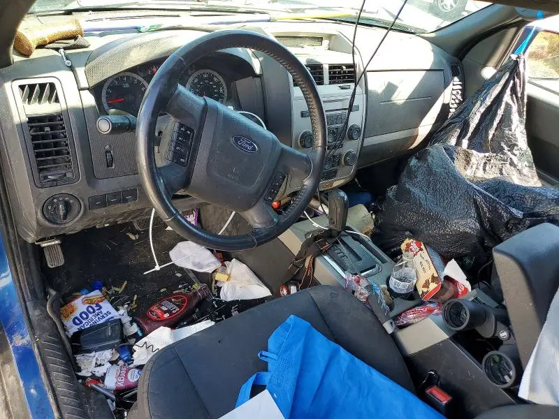 2012 FORD ESCAPE XLT  