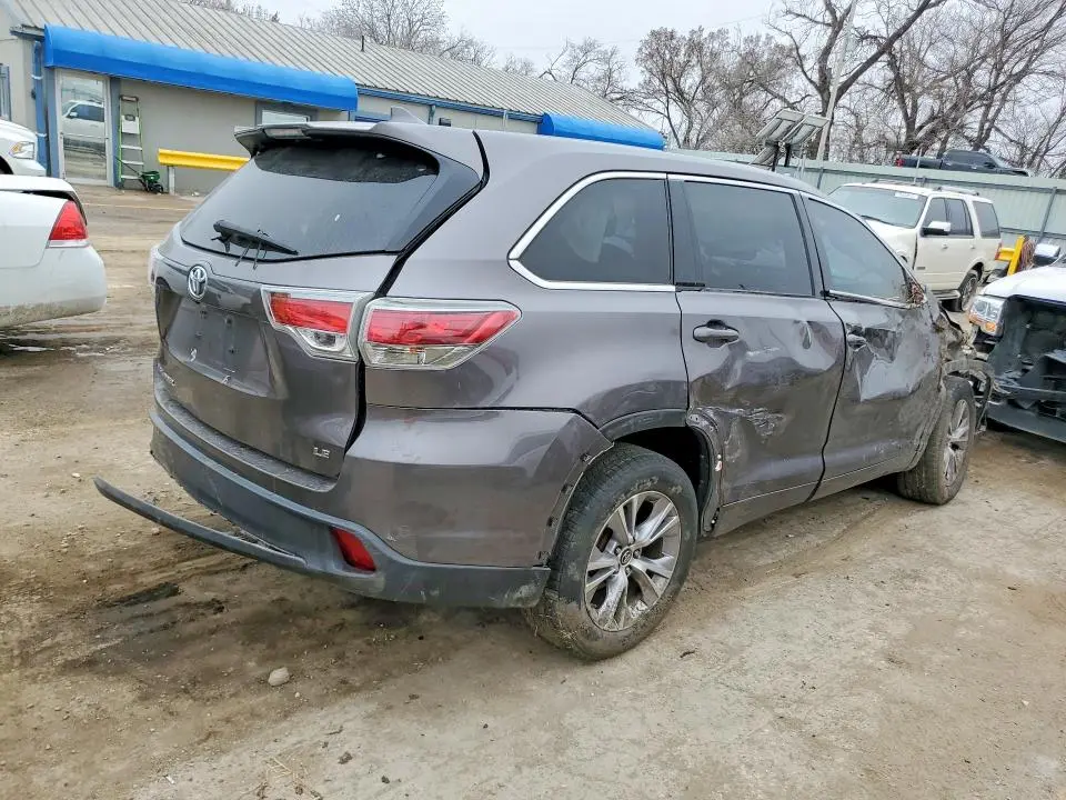 2016 TOYOTA HIGHLANDER LE PLUS  
