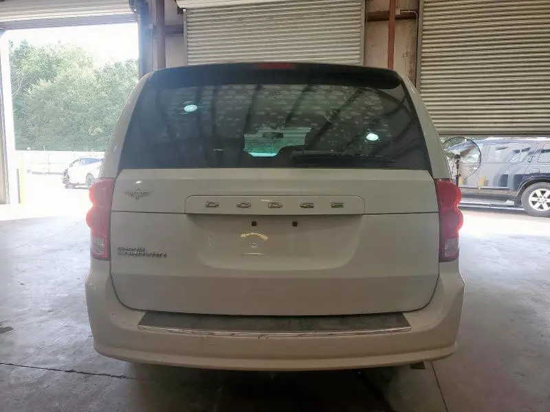 2014 DODGE GRAND CARAVAN SE  