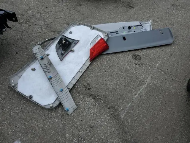 2012 TOYOTA SIENNA LE  