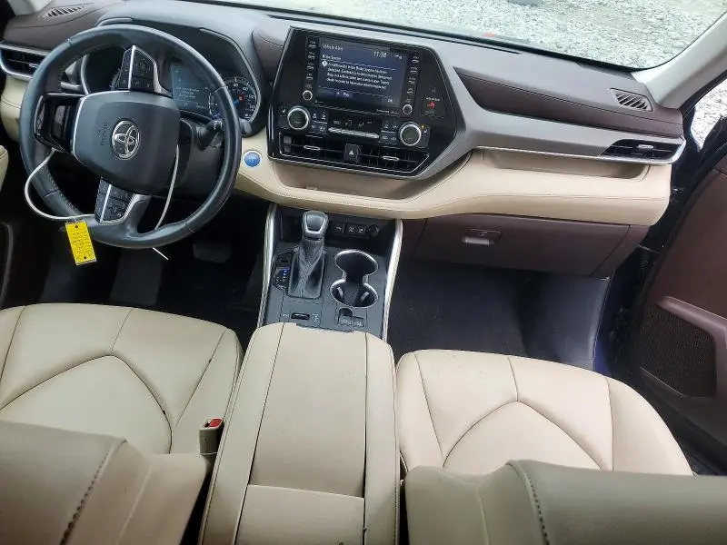 2021 TOYOTA HIGHLANDER HYBRID XLE  