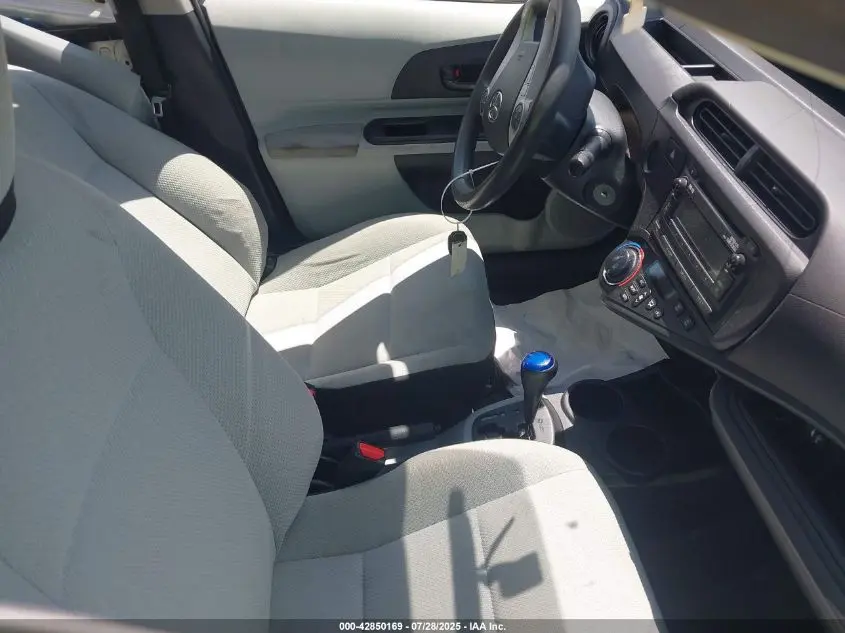 2013 TOYOTA PRIUS C ONE