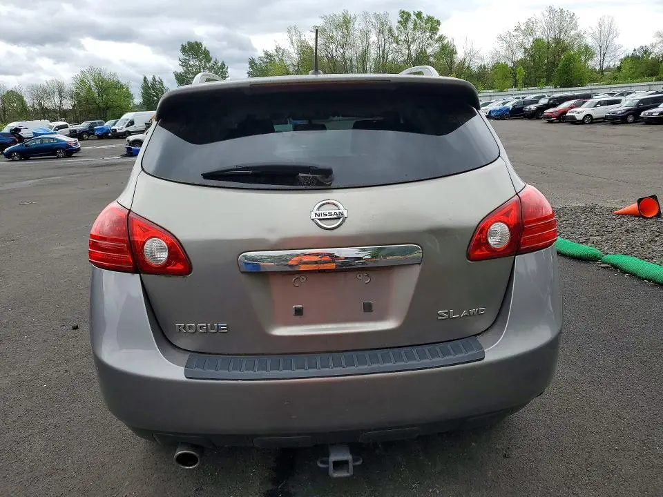 2011 NISSAN ROGUE S  