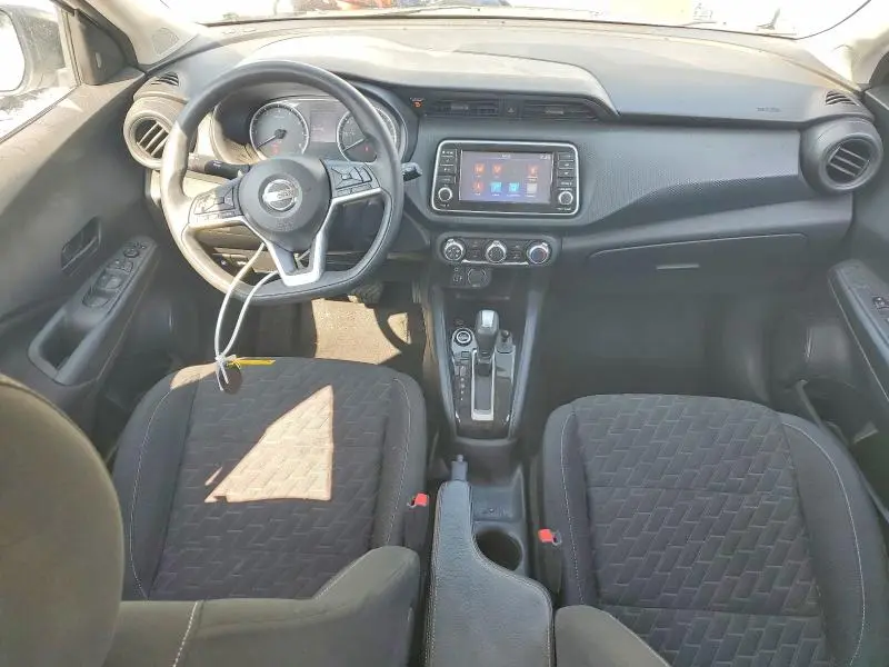 2021 NISSAN KICKS S  