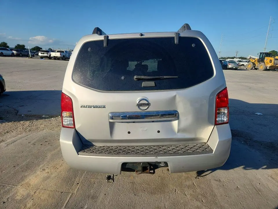 2012 NISSAN PATHFINDER S  