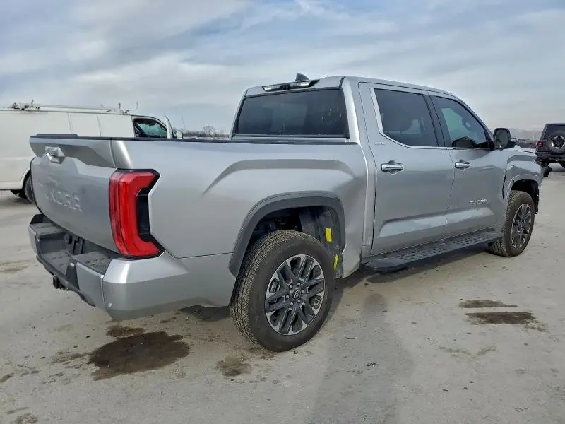 2025 TOYOTA TUNDRA CREWMAX LIMITED  