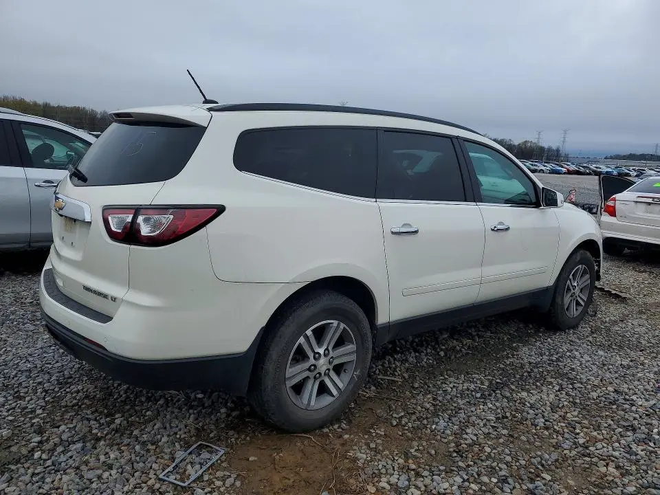 2015 CHEVROLET TRAVERSE LT  