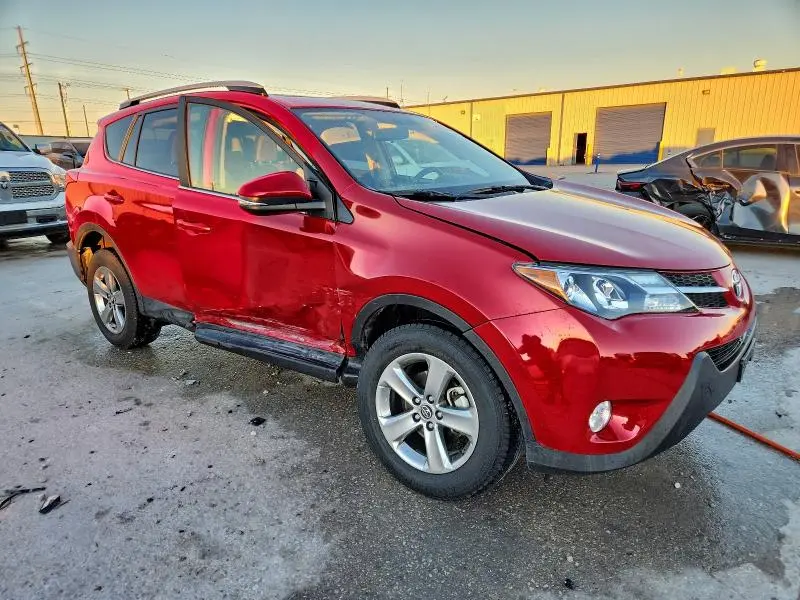 2015 TOYOTA RAV4 XLE  