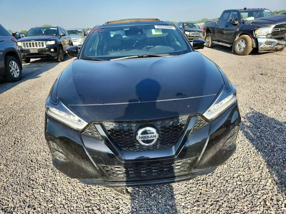 2021 NISSAN MAXIMA SR  
