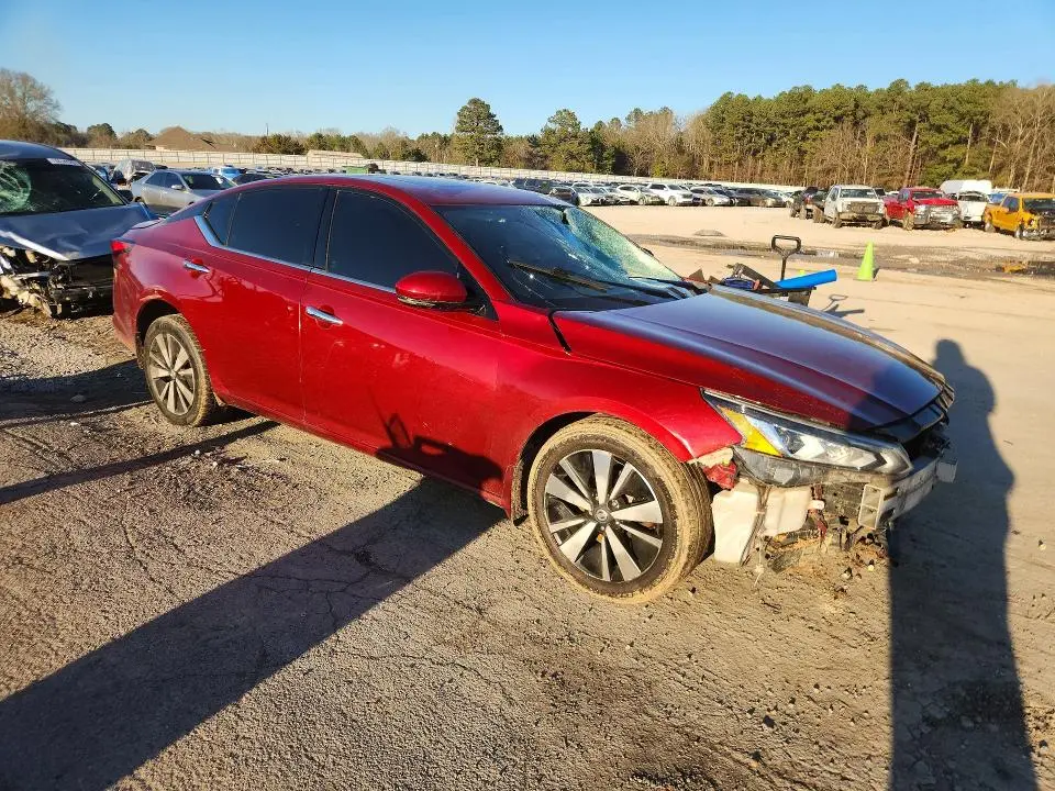 2020 NISSAN ALTIMA SV  