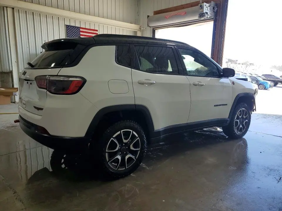 2025 JEEP COMPASS TRAILHAWK  