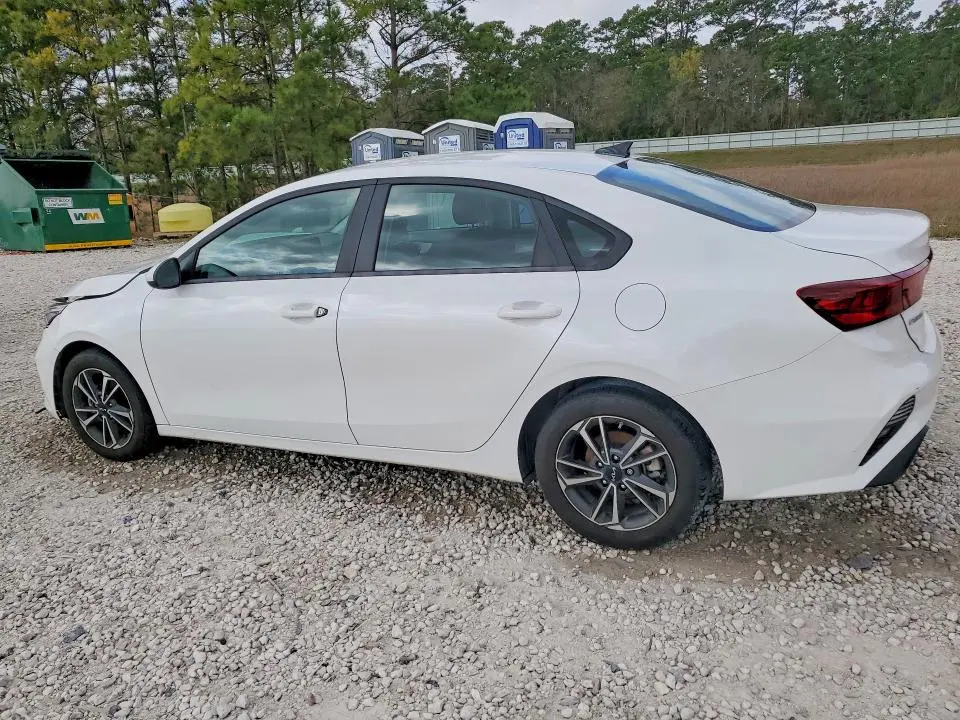2024 KIA FORTE LX  