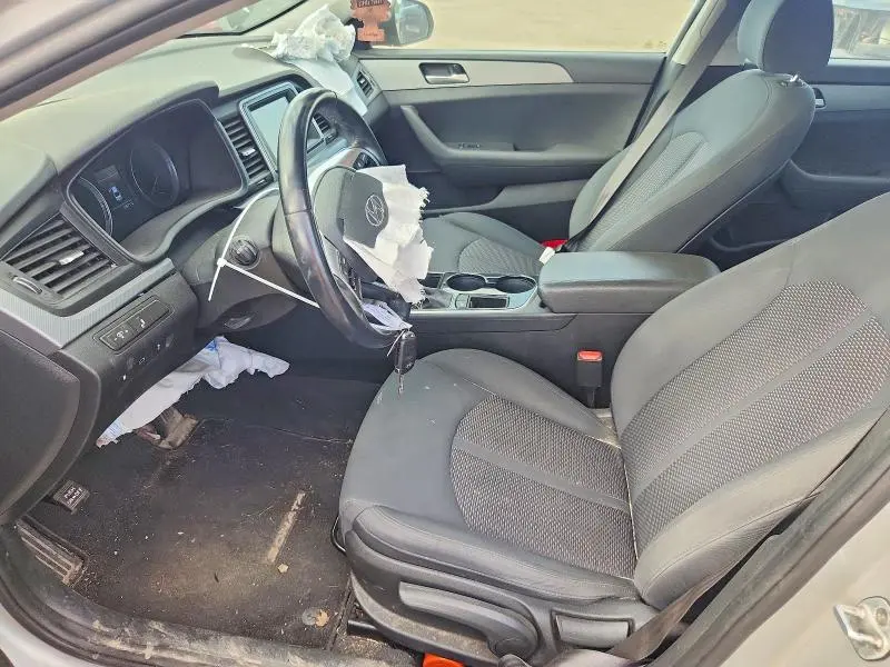 2019 HYUNDAI SONATA SE  
