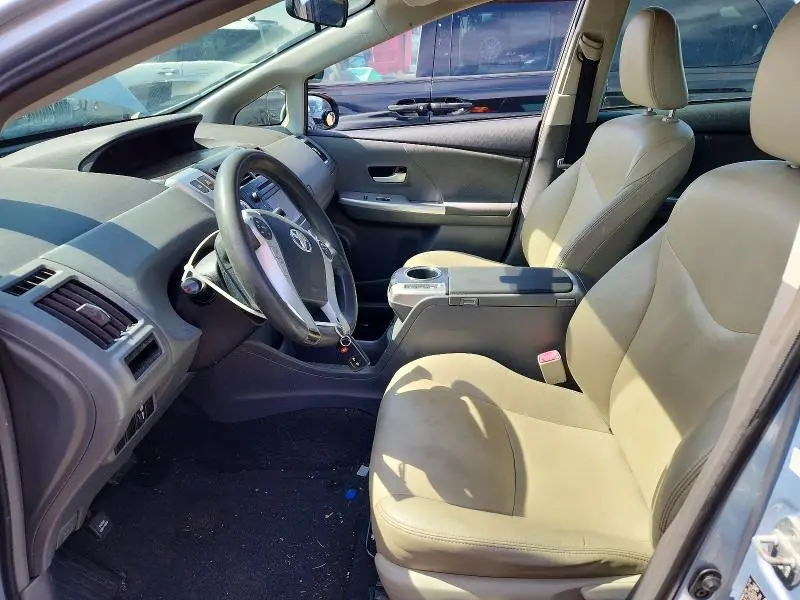 2013 TOYOTA PRIUS V THREE  