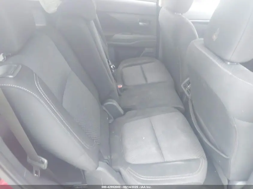2019 MITSUBISHI OUTLANDER ES
