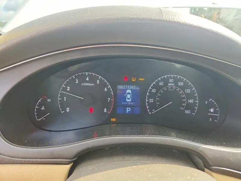 2011 HYUNDAI GENESIS 4.6L  