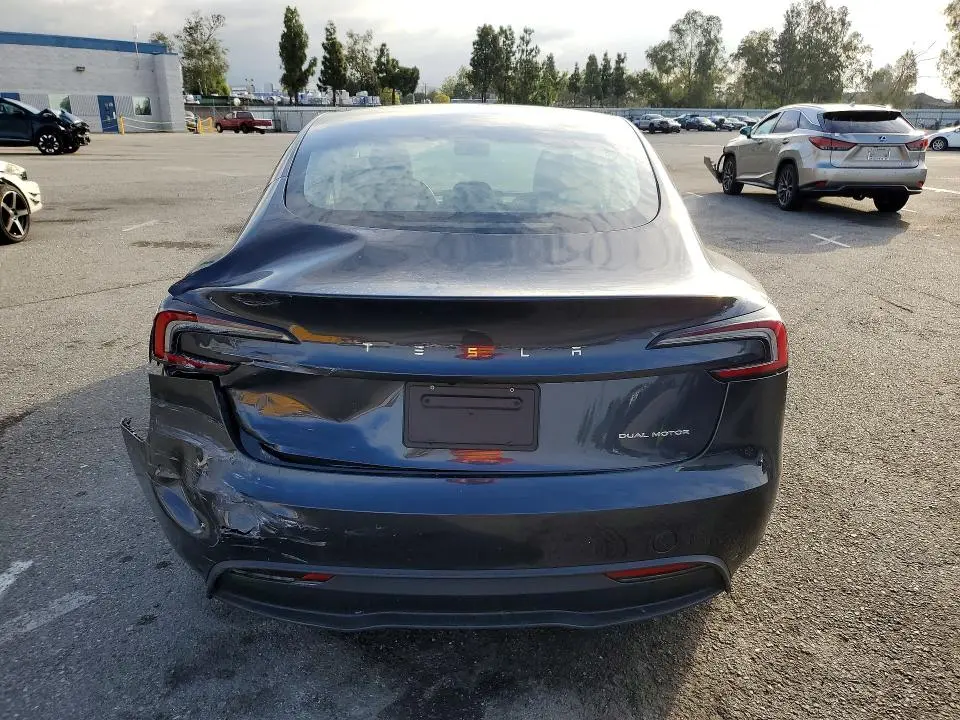 2024 TESLA MODEL 3   