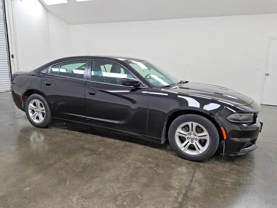 2019 DODGE CHARGER SXT  