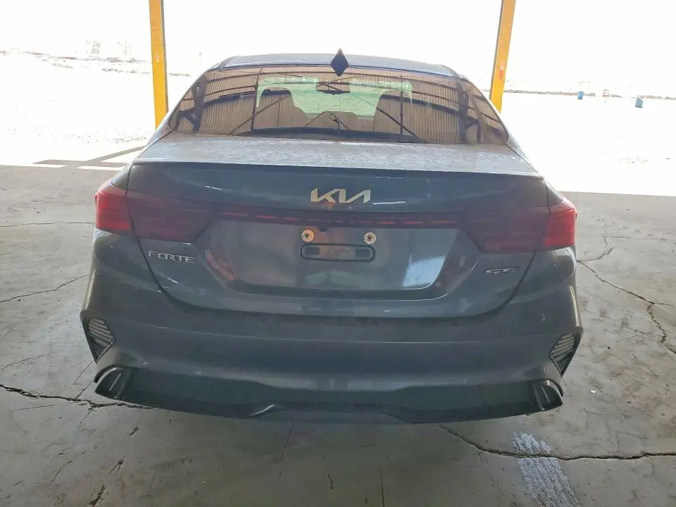 2023 KIA FORTE GT LINE  