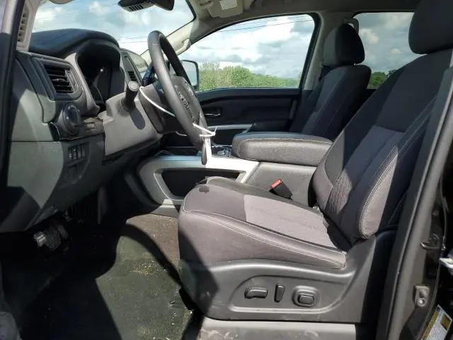 2024 NISSAN TITAN XD SV  