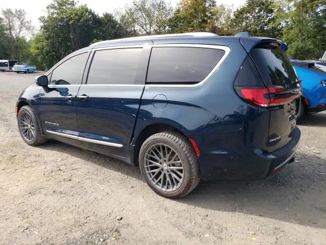 2022 CHRYSLER PACIFICA P