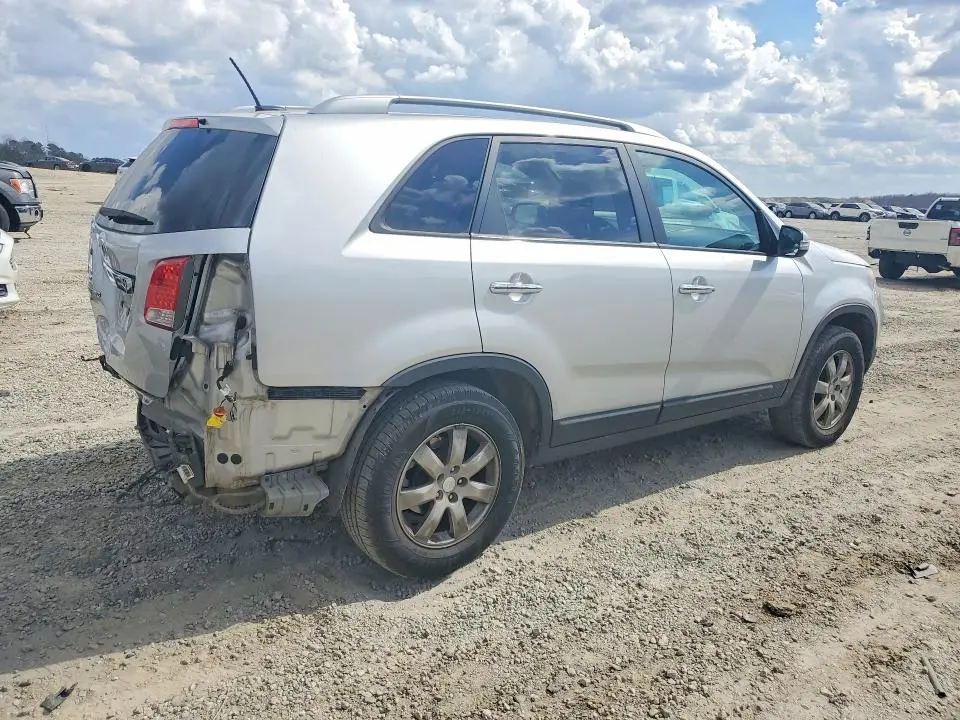 2011 KIA SORENTO LX  