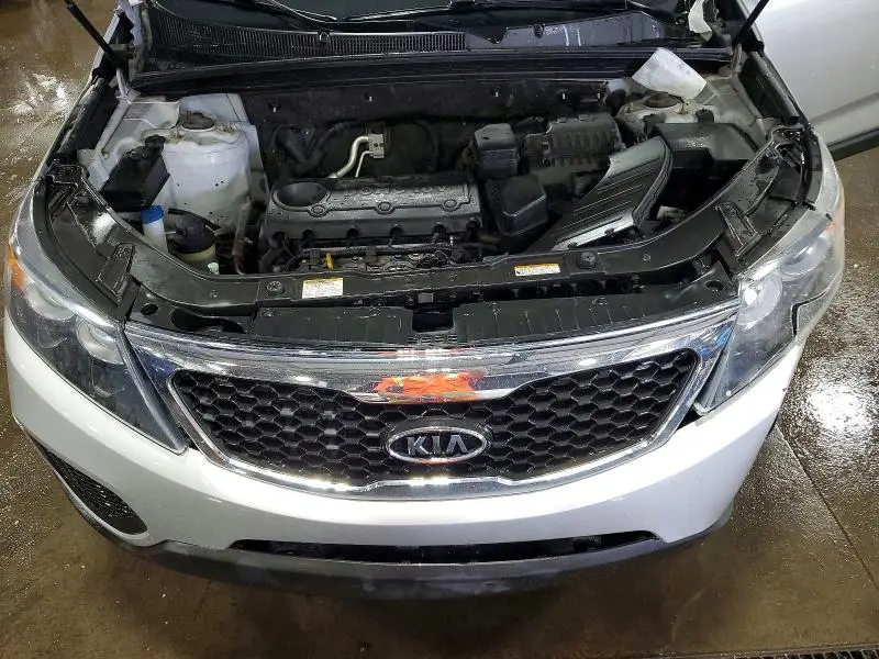 2012 KIA SORENTO LX  