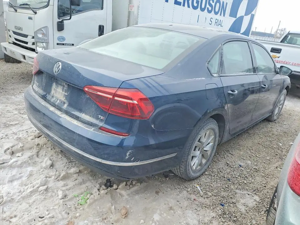 2018 VOLKSWAGEN PASSAT S  