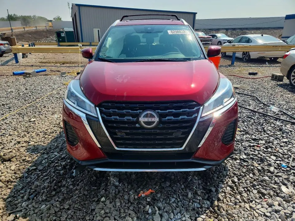 2023 NISSAN KICKS SV  