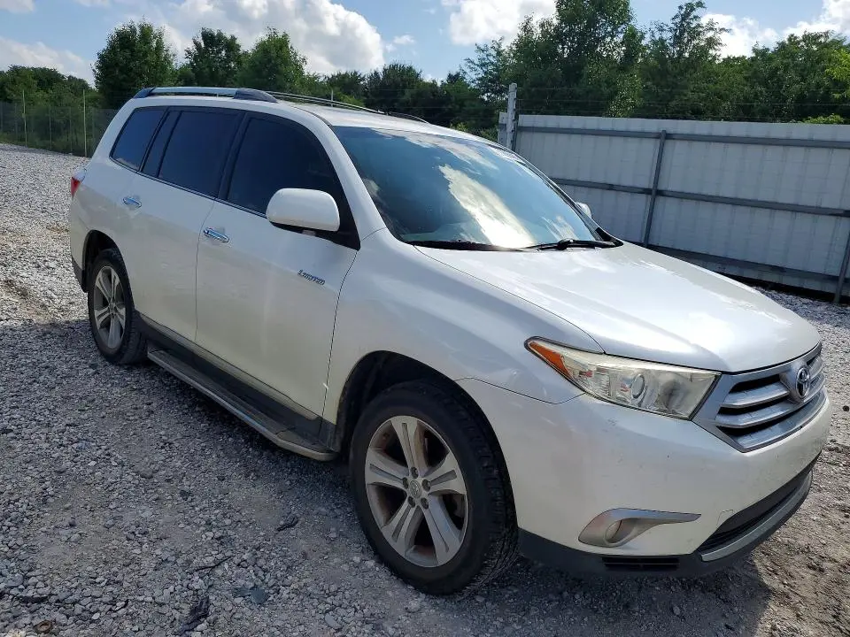 2013 TOYOTA HIGHLANDER LIMITED  